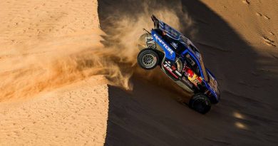 Csillag hullás Marokkóban, Sainz vette át a vezetést a Ford napján